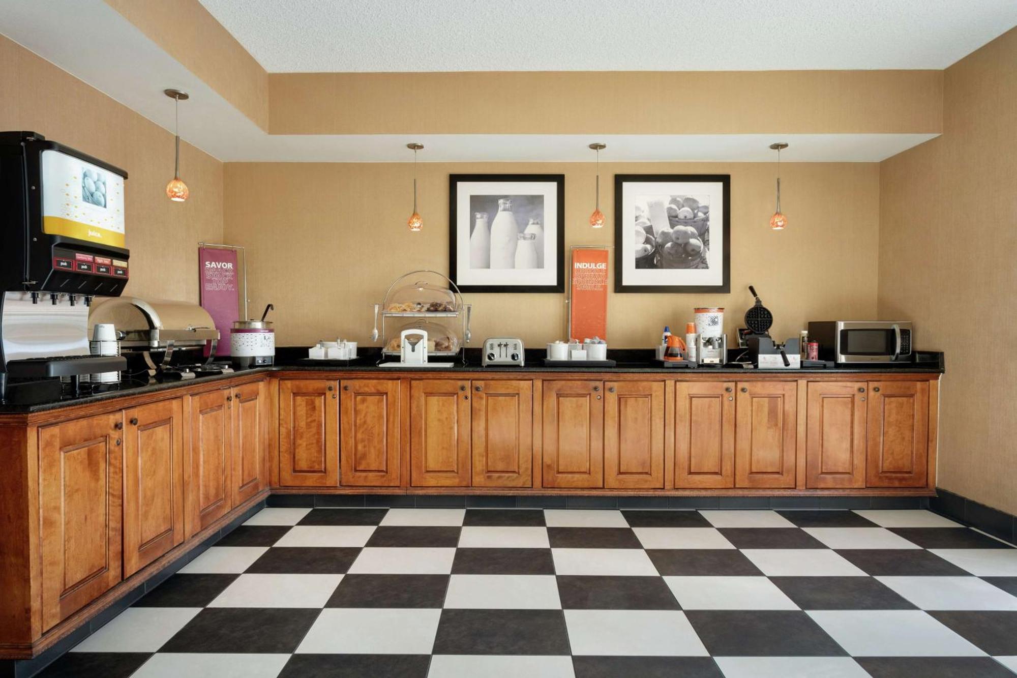 Hampton Inn Phoenix-Чандлер Экстерьер фото