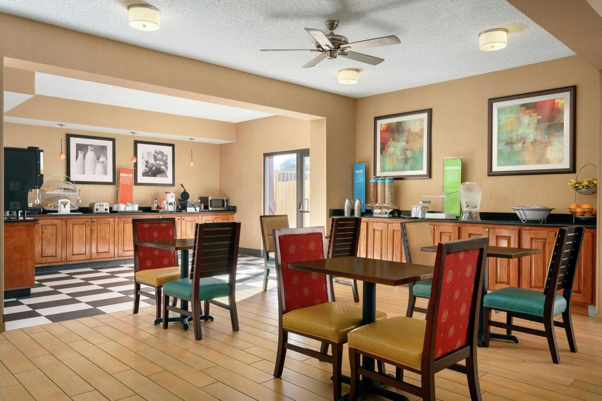Hampton Inn Phoenix-Чандлер Экстерьер фото