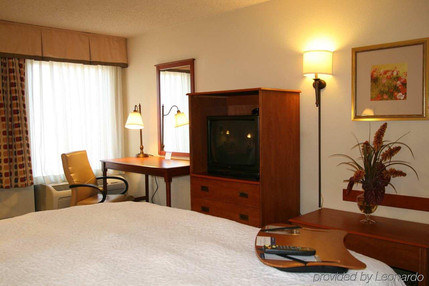 Hampton Inn Phoenix-Чандлер Номер фото