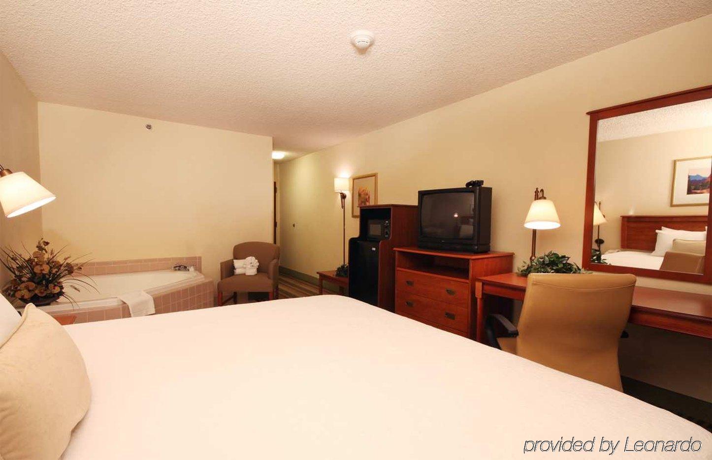 Hampton Inn Phoenix-Чандлер Экстерьер фото