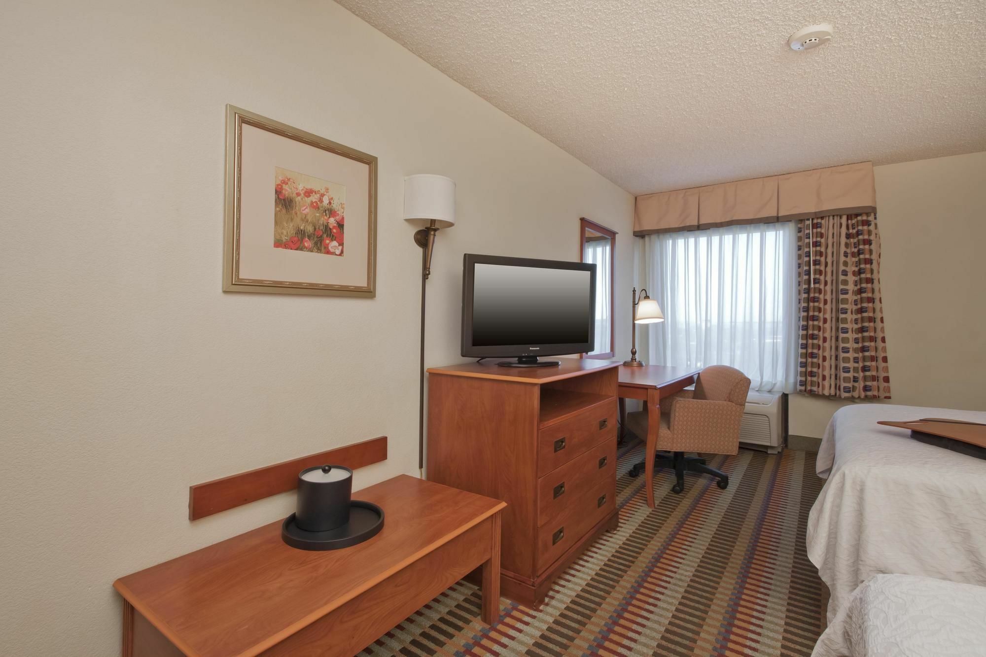Hampton Inn Phoenix-Чандлер Экстерьер фото